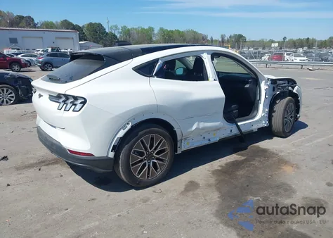 2025 Ford Mustang Mach-E Premium z USA, uszkodzony, nr VIN 3FMTK3SU1SMA02439